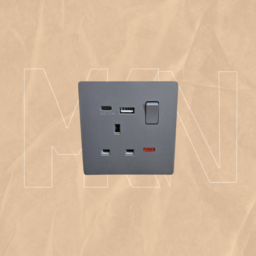  فيش كهربائيMKN باللون الفضي، مزود بمخرج USB وTYPE-C بقدرة 5V، 