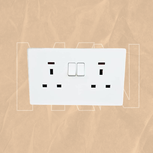 فيش مزدوج مع مفتاح أبيض 7×14 MKN WH 016