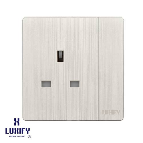 فيش 13 امبير + مفتاح مفرد بيانو لؤلؤى LUXIFY