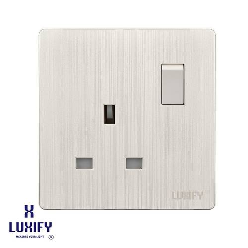 فيش 13 امبير مع مفتاح بيانو لؤلؤى LUXIFY