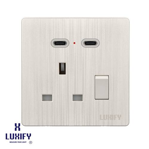 فيش 13 امبير + 2TYPE -C بيانو لؤلؤى LUXIFY