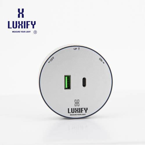 فيش مسطرة USB+ TYPEC مضيء مدور  LUXIFY