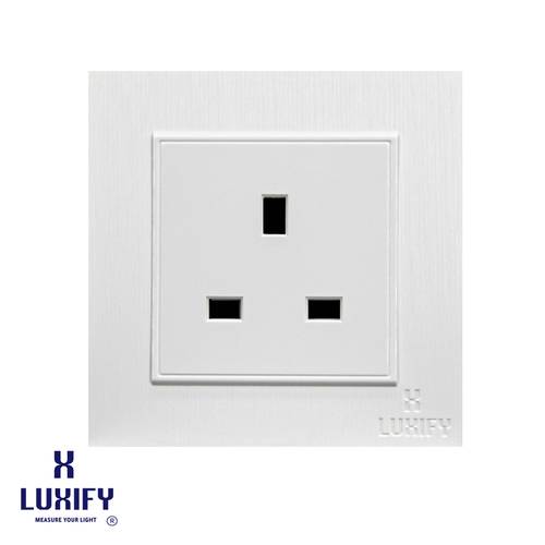 فيش ١٣ امبير بدون مفتاح LUXIFY ابيض