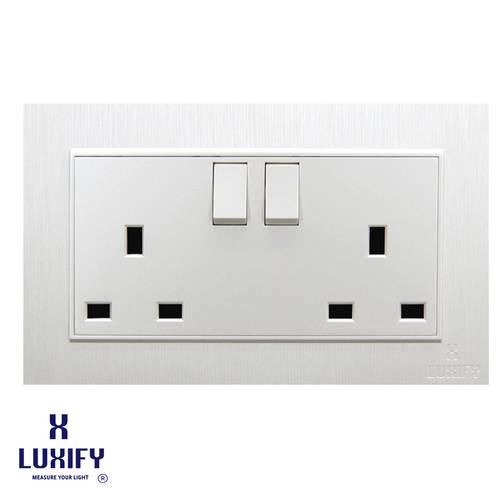 فيش 13 امبير مجوز LUXIFY لؤلؤي
