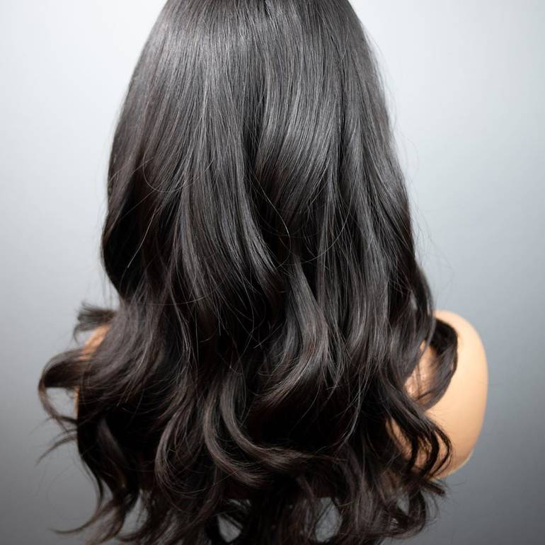باروكة شعر طبيعي طول 18 انش ويفي كثافة 200% لون أسود جذور أمامية فروة دانتيل