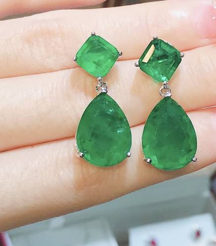 Kate Earrings