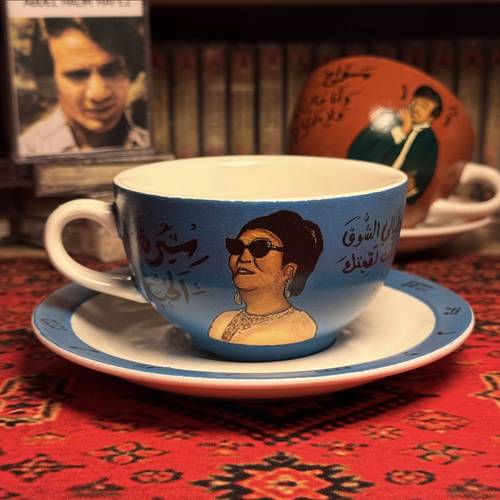 كُوب رسم يدوي - أم كلثوم