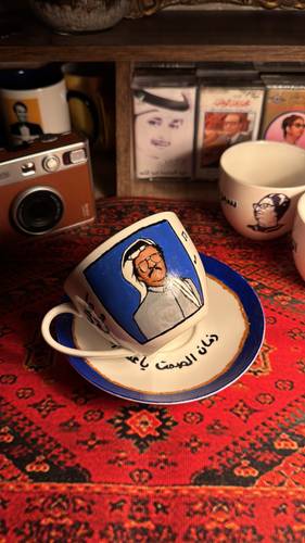 كُوب رسم يدوي - طلال مداح 