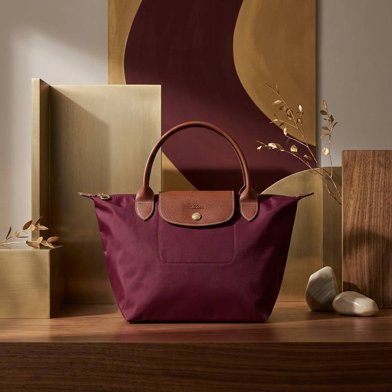 شنطة يد وكتف وسط عنابي  PRQ 3253