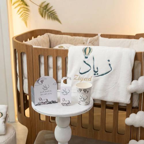 بكج مكون من  10اكواب 10تعليقات ماء 10كروت طاوله  1بطانيه مع التطريز