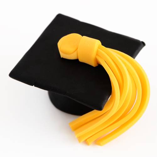 قبعة التخرج من عجينة السكر _Sugar Graduation Hat