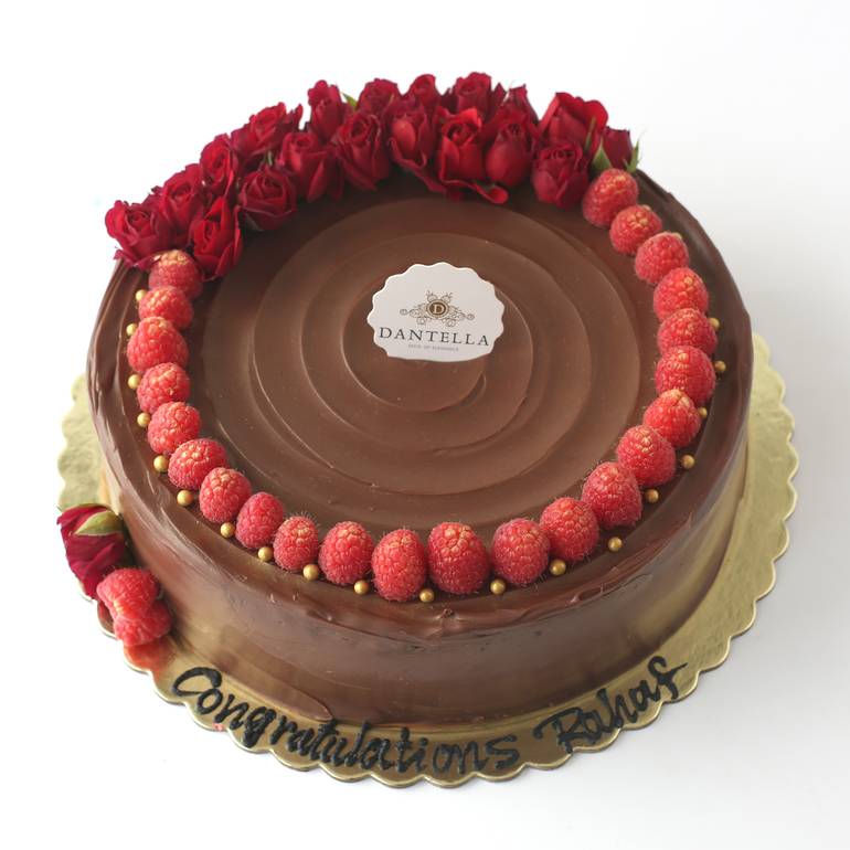 رازبيري شوكولاته كيك الحجم الكبير - Raspberry Chocolate Cake Large