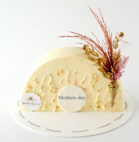 Women’s Day Cake