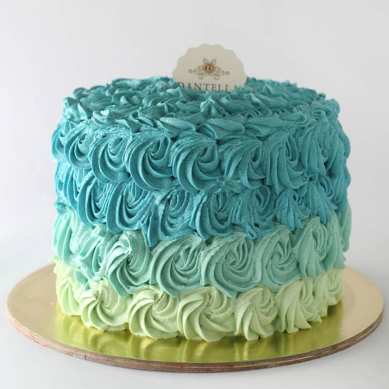 ompre blue cake