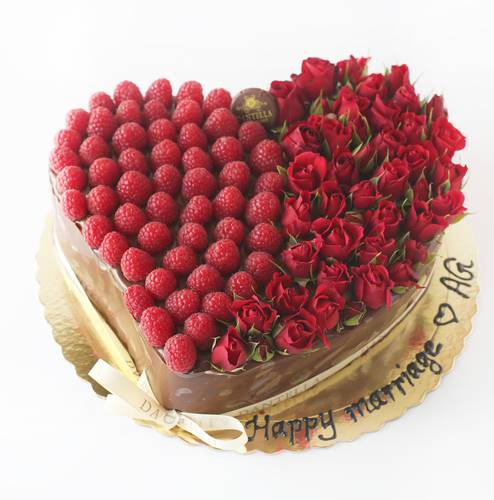 Surprise Heart Large _ سبرايز هارت  كيك الكبير