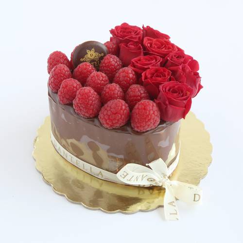 Baby Surprise Heart Cake_ بيبي سبرايز هارت كيك