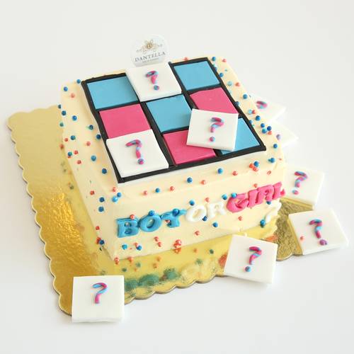 Gender Xoxo Cake