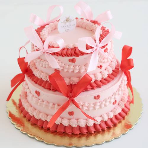 Rosa Ribbons Cake