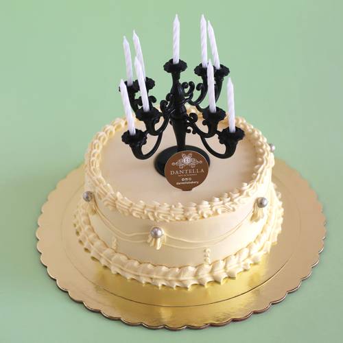Chandler Elizabeth Cake Small
