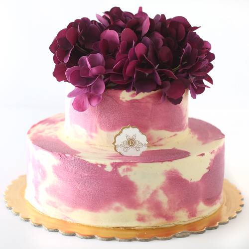  Burgundy Elegant Cake_ برقندي ايلقنت كيك