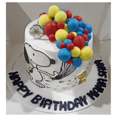 Snoopy Cake
