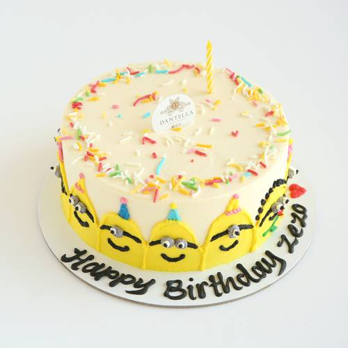 Minions Cream  Cake