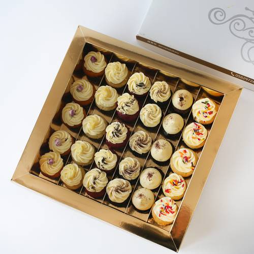 Cupcake Box large_ كب كيك بوكس