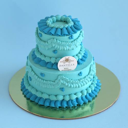Baby Rosa Blue Cake