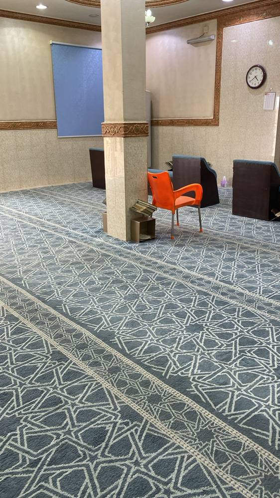 تغيير سجاد مسجد عبدالله بن مسعود بالهيشة
