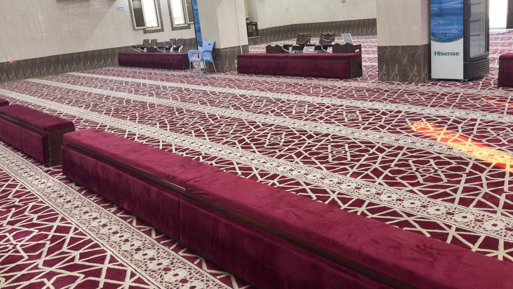 تغيير سجاد جامع آل زياد بترج 
