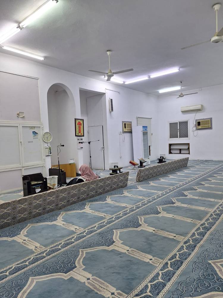 تغيير سجاد مسجد ابو خيال بالمروة