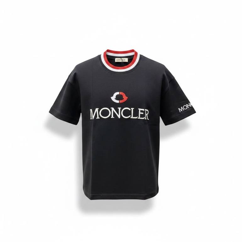 Moncler T-shirt