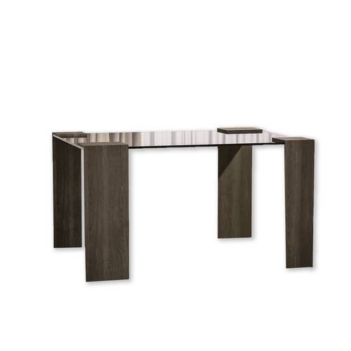 Mirrored service table