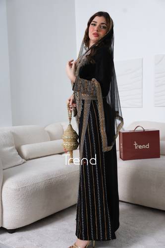جلابية تراثيه  اسود مع طرحة راس - 5XL