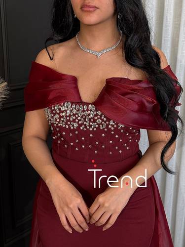 فستان برغندي بكرستال من الصدر  - 2XL