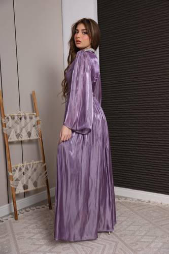 فستان انيق بلون موف مزين بورده على الخصر - 2XL