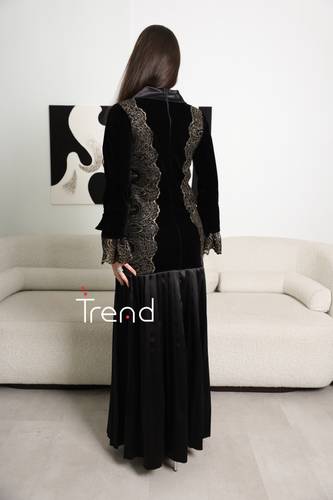 فستان مخمل مع دانتيل ذهبي - 2XL