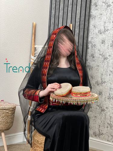 جلابية مخمل مطرزة بطرحة راس - 3XL
