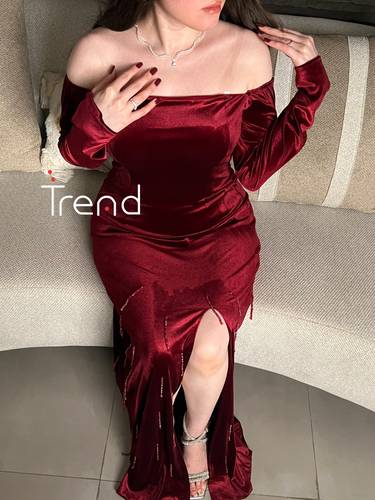 فستان مخمل طويل مميز بأكمام لون برغندي  - 2XL