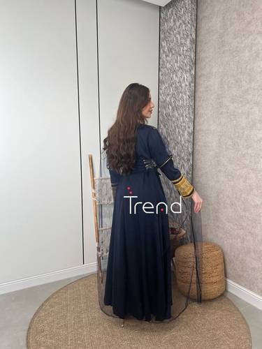 جلابية بتطريز ذهبي (كحلي) - 2XL