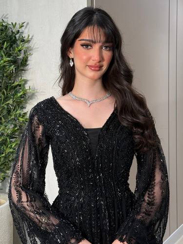 فستان سهره ساتر بشك يدوي واكمام شفافة - 16