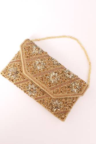 شنطة سهرة 