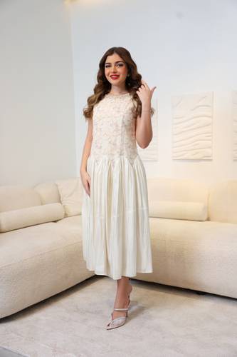 فستان عيد بقصّة انسيابية  - XL