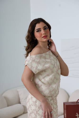 طقم تنورة وبلوزة  بقصة أوف شولدر أنيقة - XL