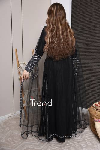 جلابية اسود مطرزة قطعتين  - 2XL