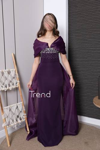 فستان سهرة بنفسجي مطرّز بكرستال - 2XL
