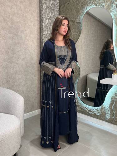 جلابية قطعتين طويلة مطرزة لون كحلي  - S