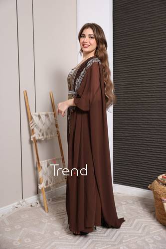 جلابية مطرزة قطعتين بحزام لون موكا - 2XL