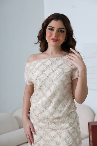 طقم تنورة وبلوزة  بقصة أوف شولدر أنيقة - XL