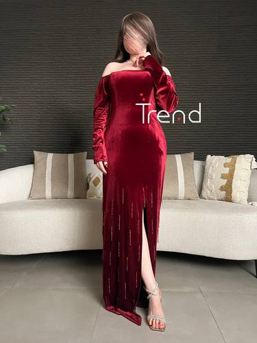 فستان مخمل طويل مميز بأكمام لون برغندي  - 2XL